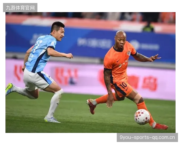 青岛海牛的一次传中差点成为改变比赛的瞬间